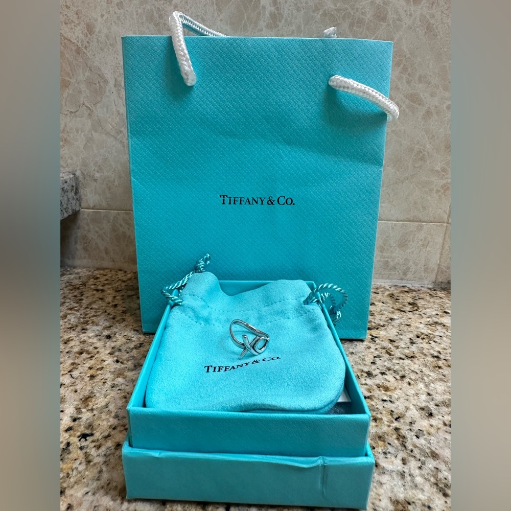 Tiffany’s XO Ring Size 5